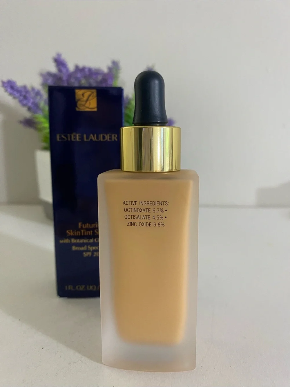 Estee Lauder shade 4w1